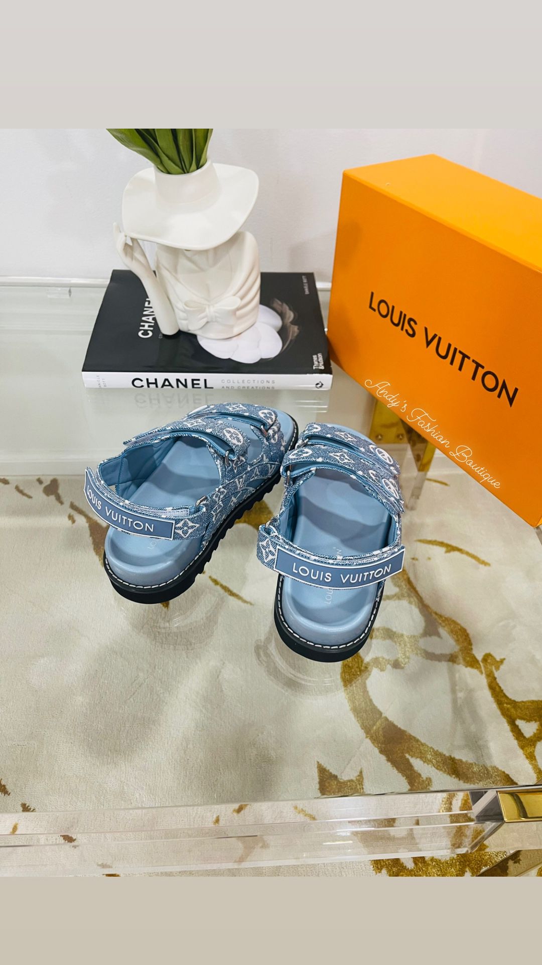 Louis Vuitton nomad sandal size 8 for Sale in Brooklyn, NY - OfferUp