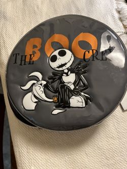  Disney The BOO CrEW Zip -Up Stationery Kit