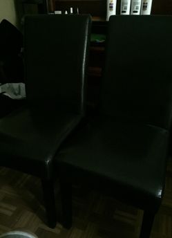 4 chairs with ottoman