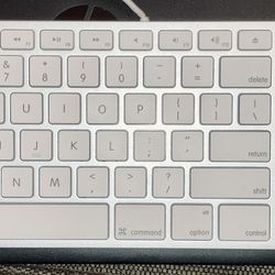 Apple Ultra Thin X2 Aluminium Keyboard with Numeric KeyPad 