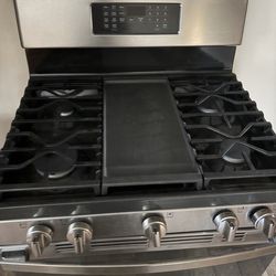 Gas stove