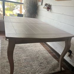 Farm table