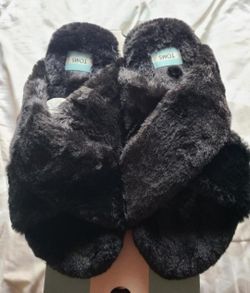 Brand New Tom Slippers