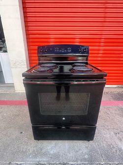 Electric Black Stove & Self Clean
