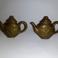 Pair of Vintage Teapot Drawer  Pulls