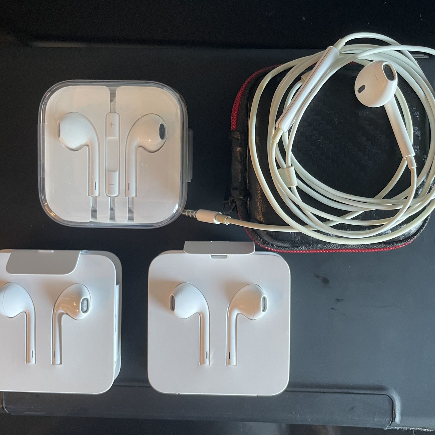 Apple EarPod Headphones (Lightening And 3.5mm)