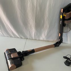 New Shark Cordless Rocket Pet Pro