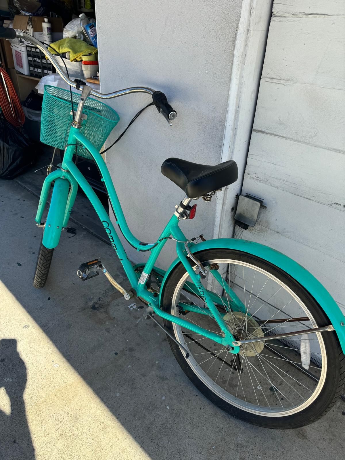 26” Hyper Bicycle Commute Bike With Basket, Neon Teal