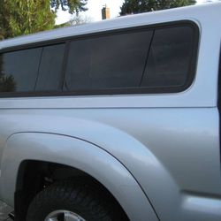 Leer Toyota Tacoma 6ft Canopy 05-15