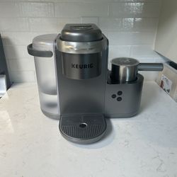 Like New Keurig K-Cafe Coffee Machine - Located In Sun City West