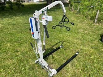Joerns model: HPL402 power Hoyer Lift