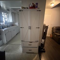 Dressor, Cabinet, Shelves