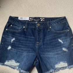 Womens Size 8 Seven7 5” Inseam Weekend Frayed Hem Jean Short 