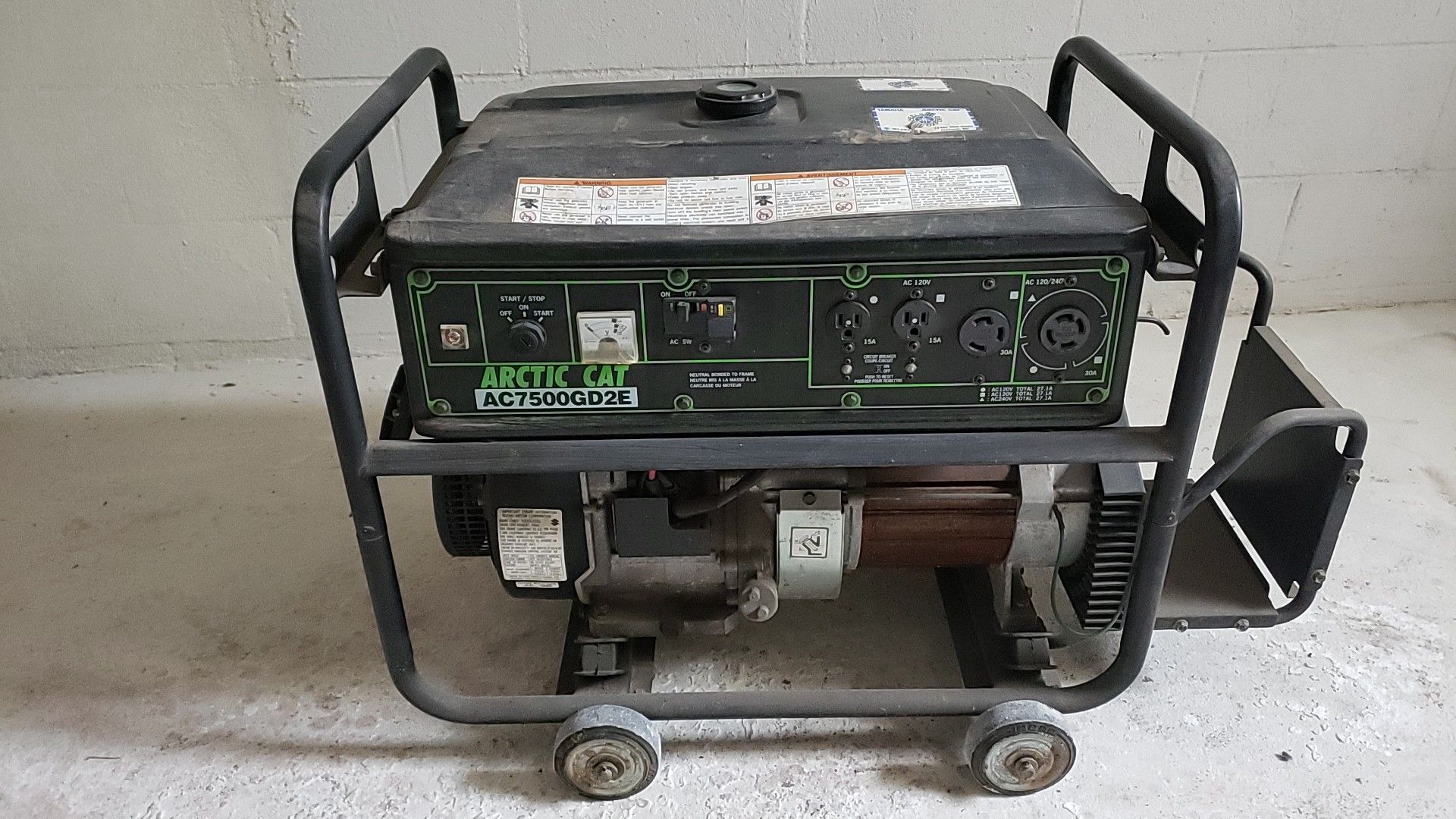 Generator Arctic cat 7500 electric start