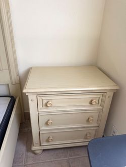 Night stand