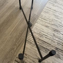 Piano stand