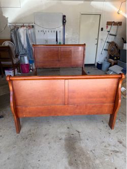 Bed frame full size