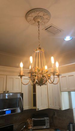 ANTIQUE CHANDLER