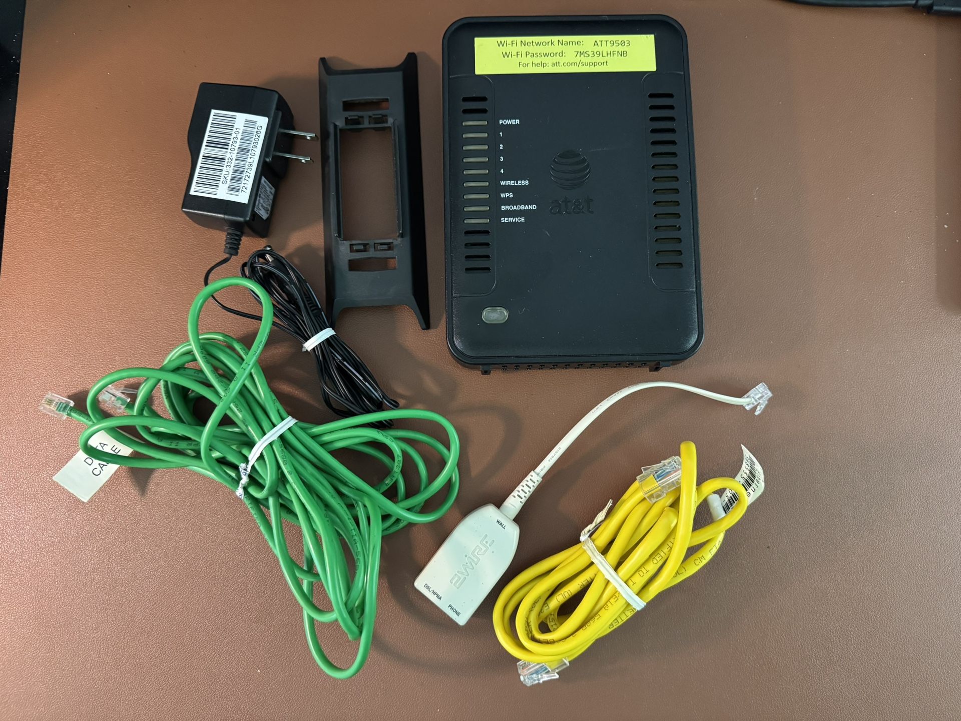 AT&T Netgear 7550 DSL ADSL2+ Modem Router Combo B90-755025-15 w/ Accessories