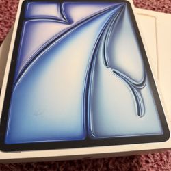 iPad Air 13” BLUE 