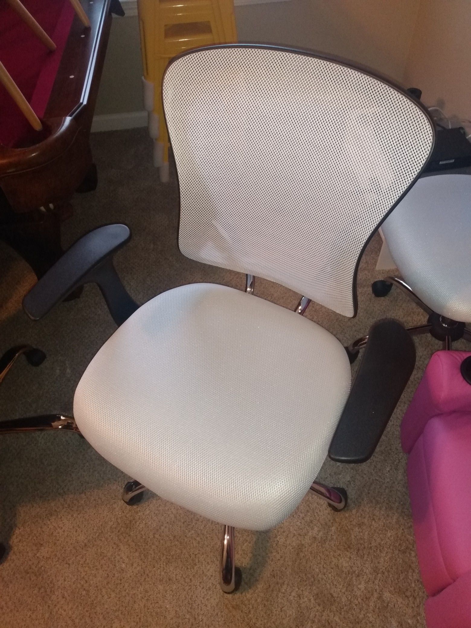 Brand New cream office chair with cream mesh back