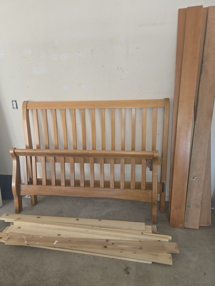 FULL SIZE BED FRAME