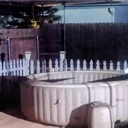 4+6 Person Intex Inflatable Hot Tub