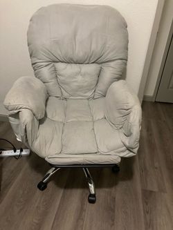 Comfortable office chair