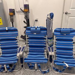 Set Of 3 Blue Beach Chair And Umbrella 