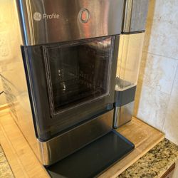 GE Ice Maker