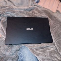 ASUS Laptop 
