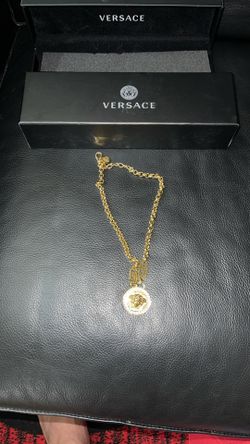 Versace Necklace 100% Authentic With Original Box 