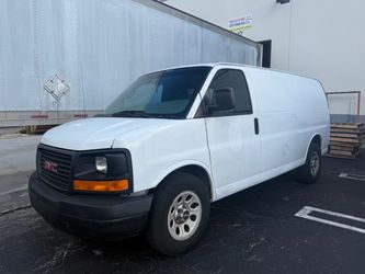 2010 GMC Savana    $10,000
