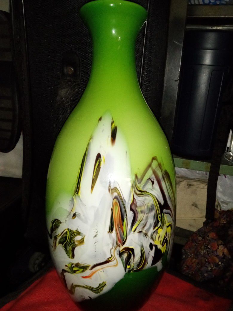 Vantage Antique Glass Vase 