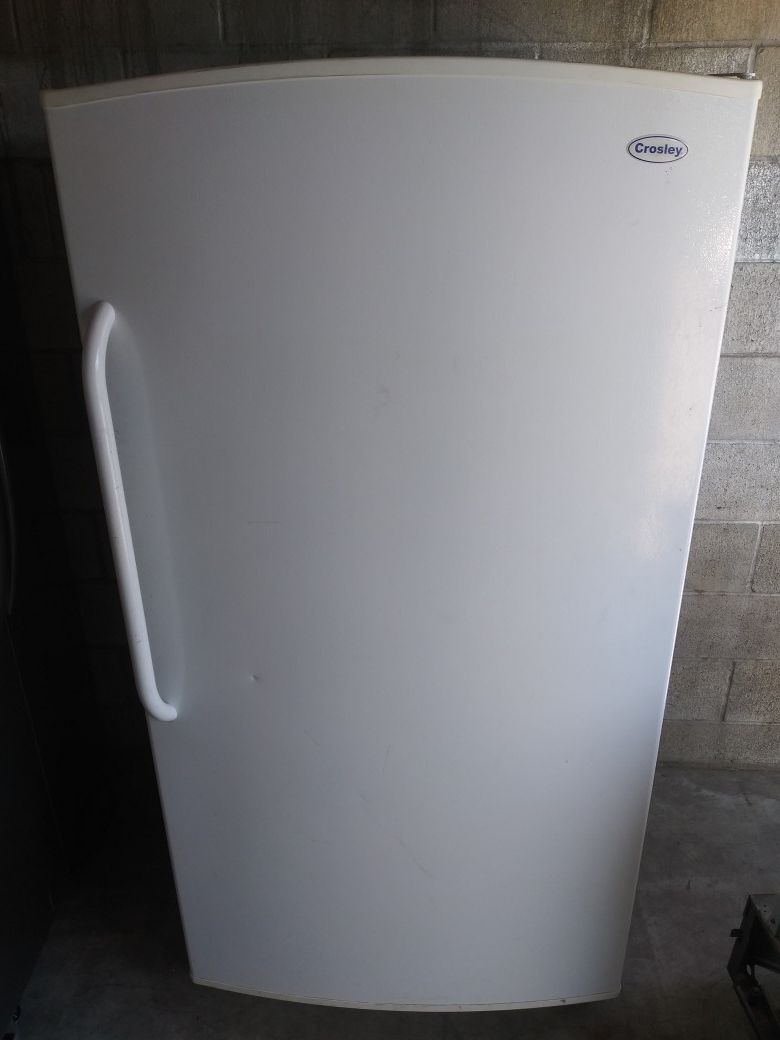 Crosley Upright freezer ( (size: 32 w by 29 d by 67" h (can deliver and install for free