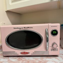 Nostalgia Pink Oven Microwave 