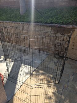 Dog play yard  fencing with door & collapsible