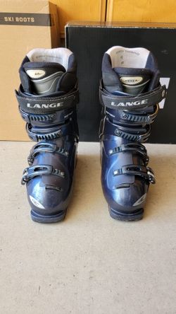 LANGE Women Ski Boots (Size 23.5)