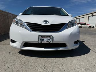 2014 Toyota Sienna