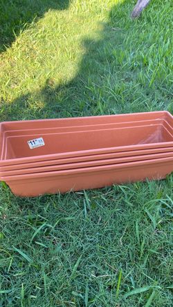 Planter each
