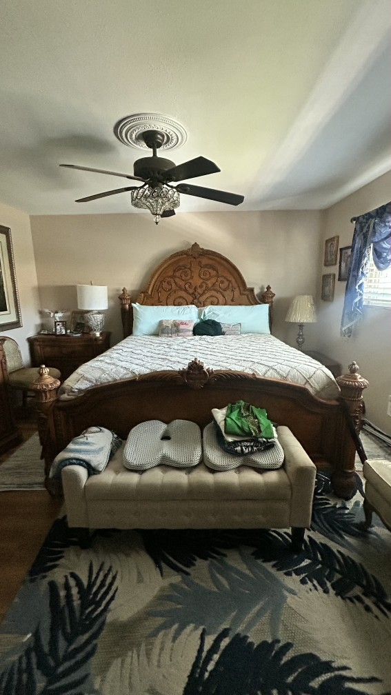 Cal King Bedroom Set Including Mattresses