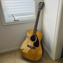 Yamaha F325 Acoustic Guitar 
