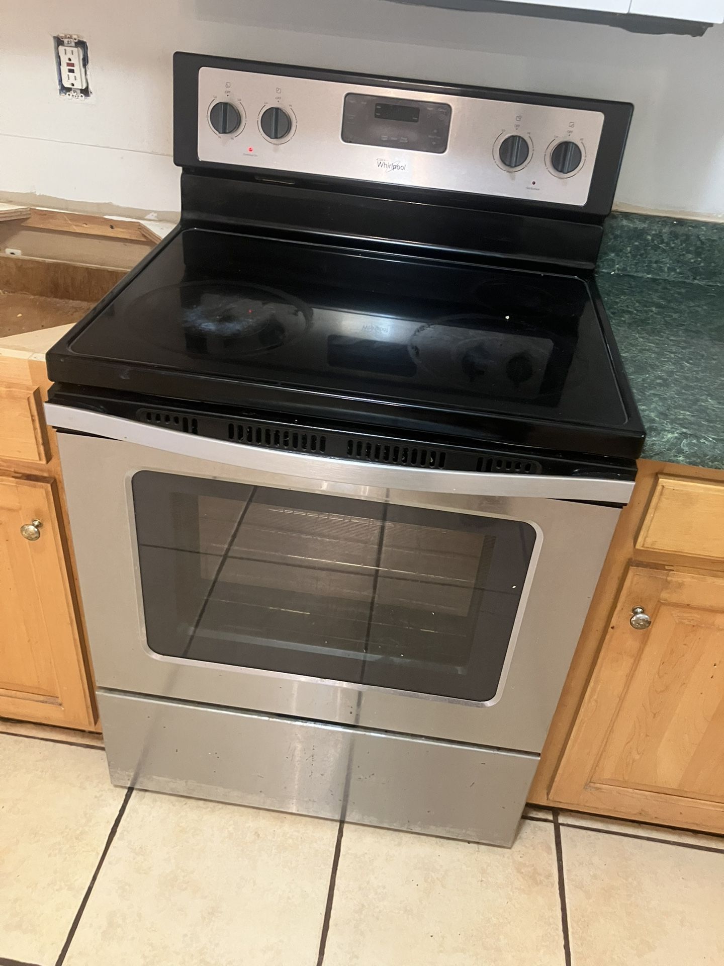 Whirlpool Electric Range