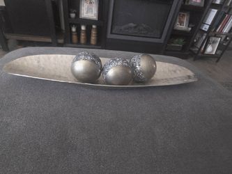 Silver Decorative Tray with 3 Orb Balls