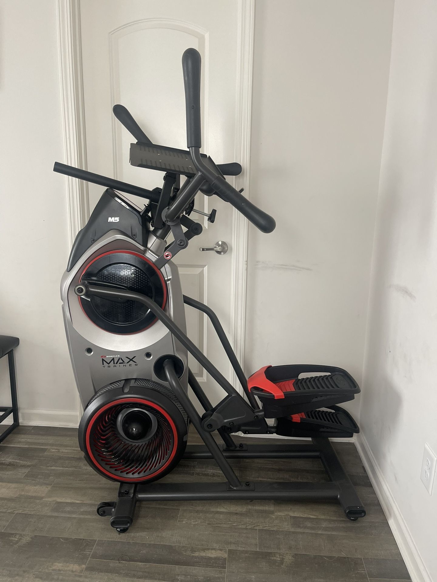 M5 Bow flex Elliptical For Sale