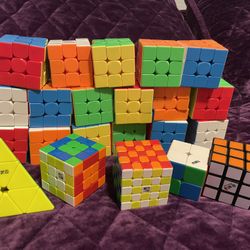 Rubik’s Cubes Speed Cubes Set