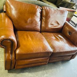 Leather Loveseat - Couchs 🕷️👑
