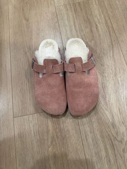Pink Birkenstock women’s size 6