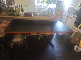 Black Real Wood Dinningroom Table 