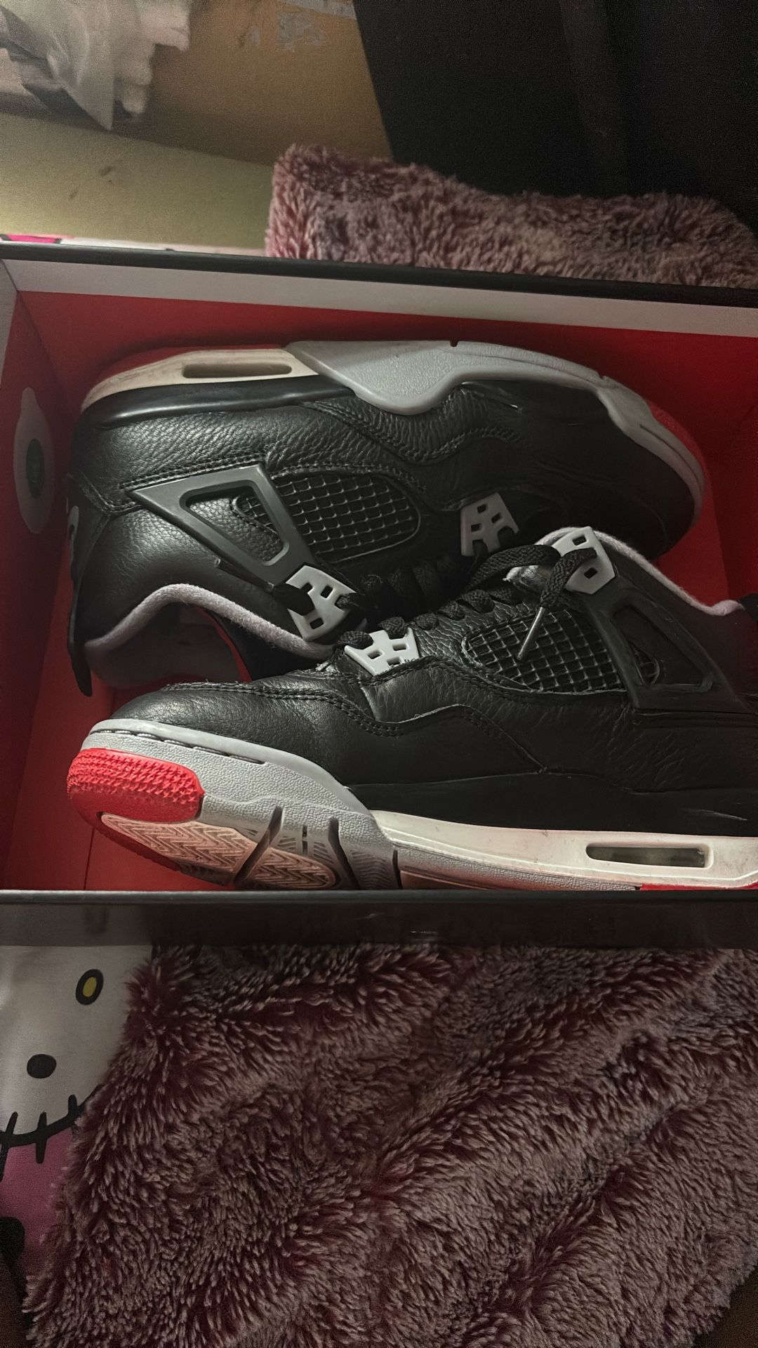 Air Jordan 4 Retro Size 5